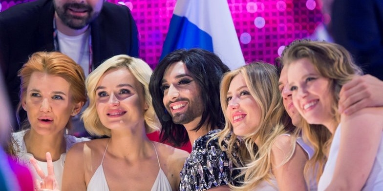 2015: Russian Polina with Conchita Wurst in Green Room