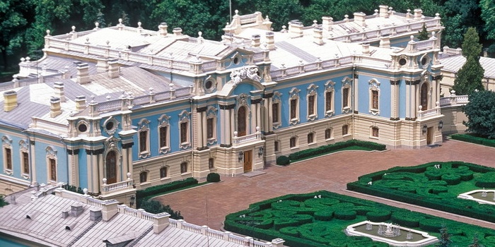 Mariisnky Palace