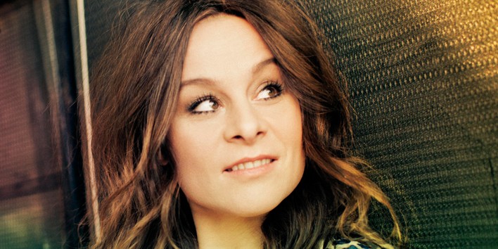 Netherlands: Trijntje Oosterhuis to sing 